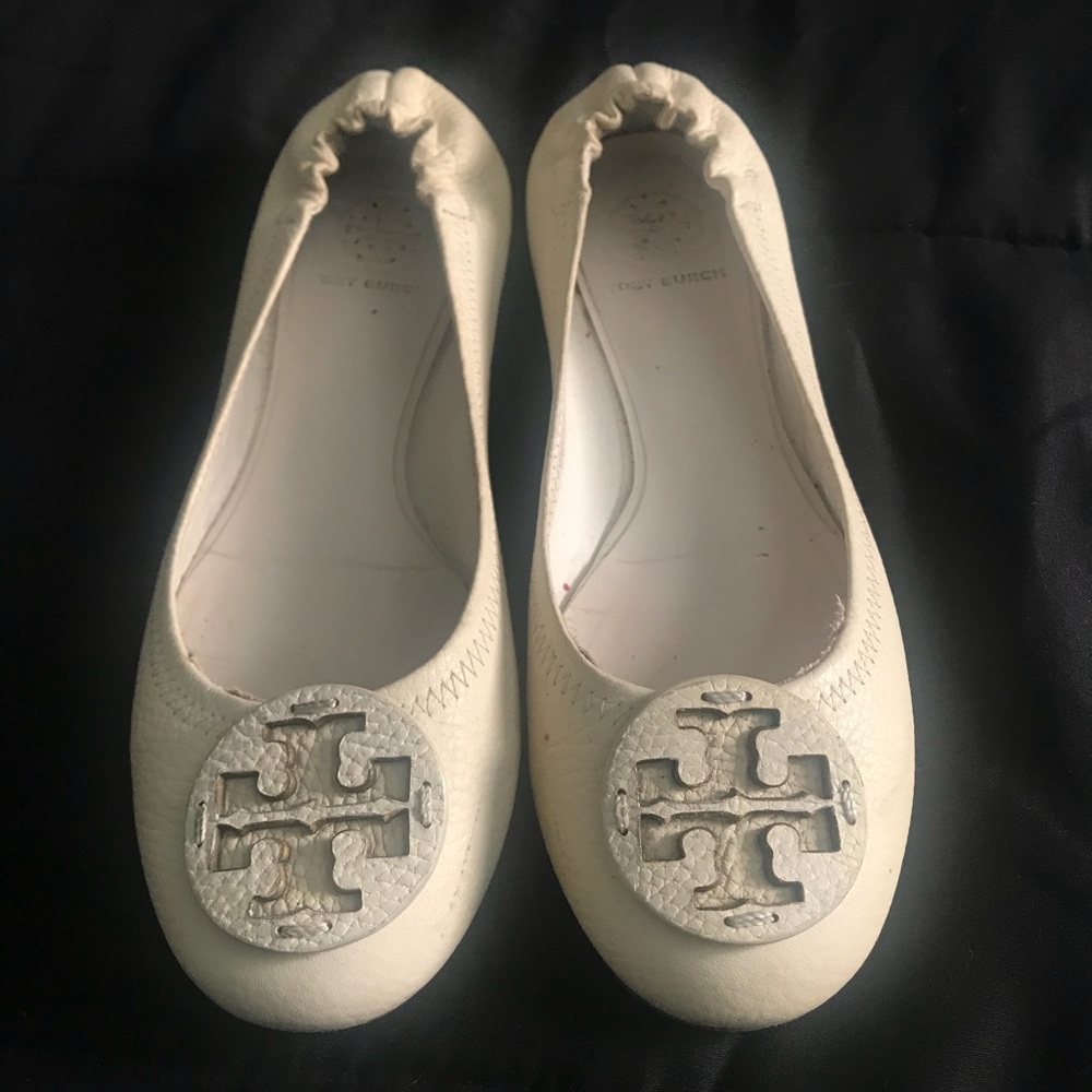 Cream Pebbled Tory Burch Reva Flats